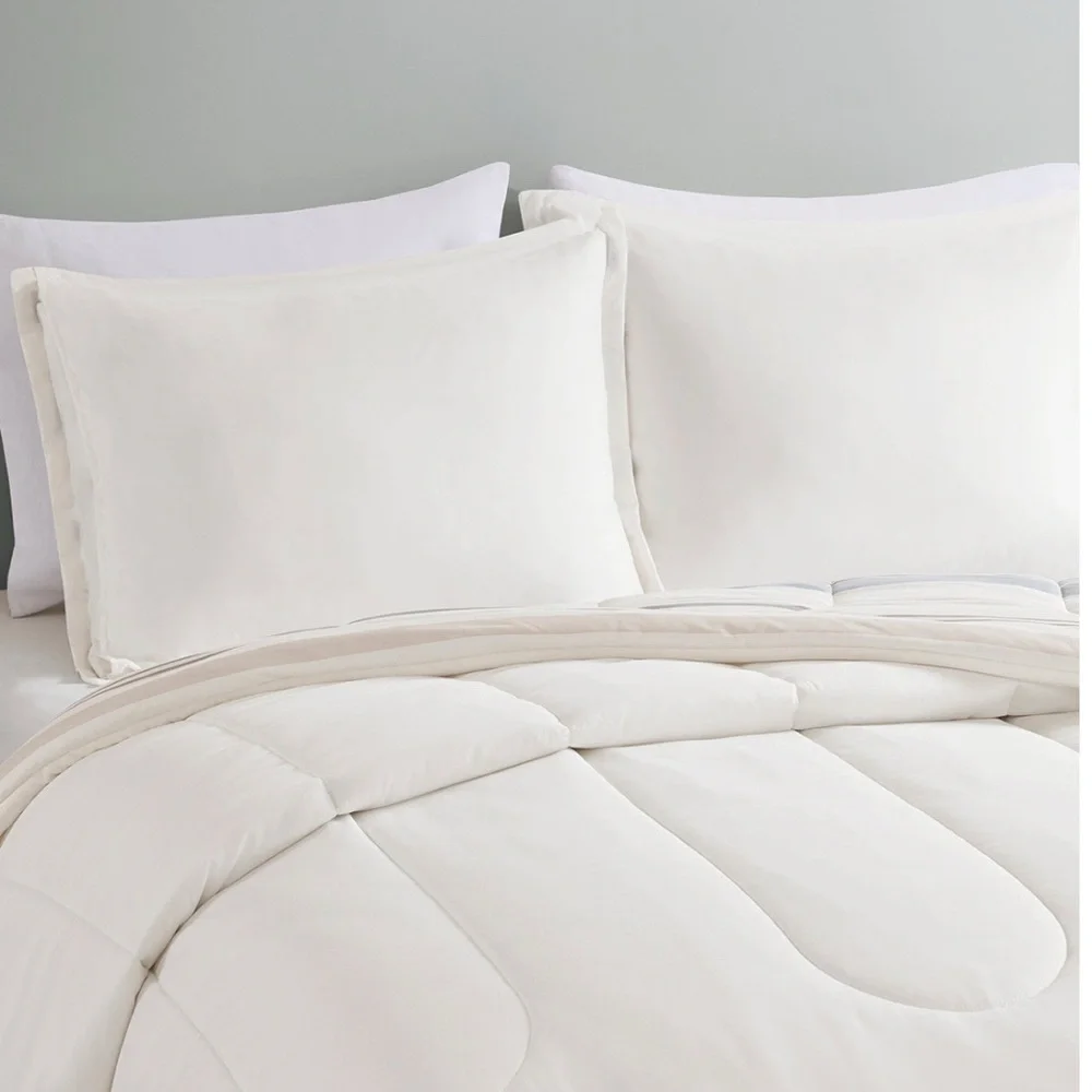 New - In Original Pkg. Reversible King Size Quilt and Sham Bedding Set